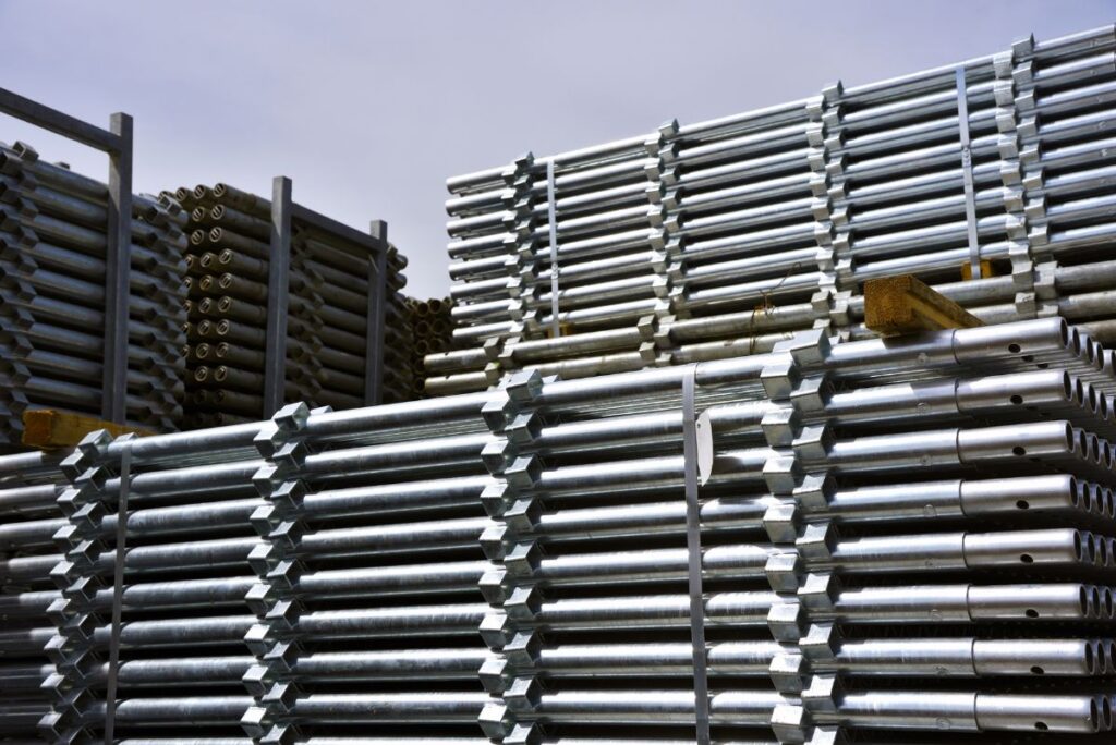 Rusztowanie aluminiowe przed montazem